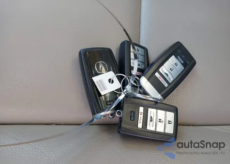 2020 Acura Tlx Standard z USA, uszkodzony, nr VIN 19UUB2F30LA002484